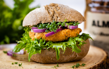 Fitness recept: Vegan burger, v ktorom cícer nahradil mäso