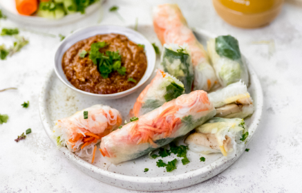 Fitness recept: Rýchle jarné zeleninové závitky s krevetami