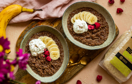 Fitness recept: Chuťovo vyladená proteínová quinoa s čokoládou a banánom