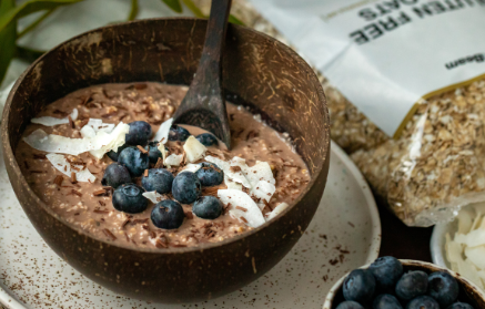 Fitness recept: Kokosovo-kakaová ovsená kaša cez noc